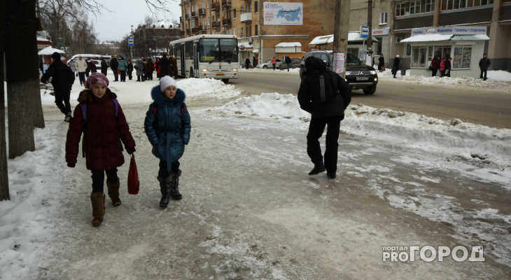 В некоторых школах Кировской области из-за гололедицы отменили занятия