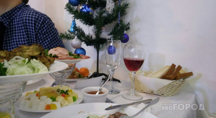 Икра, шампанское и фейерверки: как выбрать главные новогодние товары