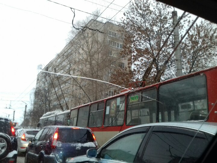 Что обсуждают в Кирове: пробки в городе 31 декабря и завершение расследования дела "КЧУСа"