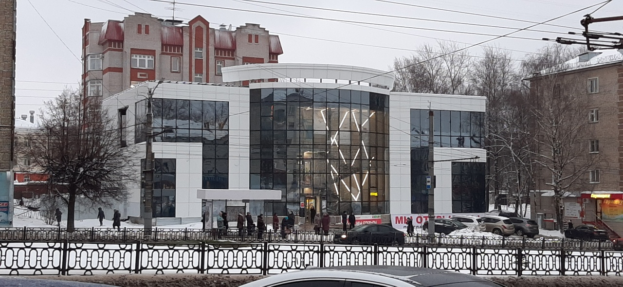 Фото дня: в Кирове открылся обновленный торговый центр