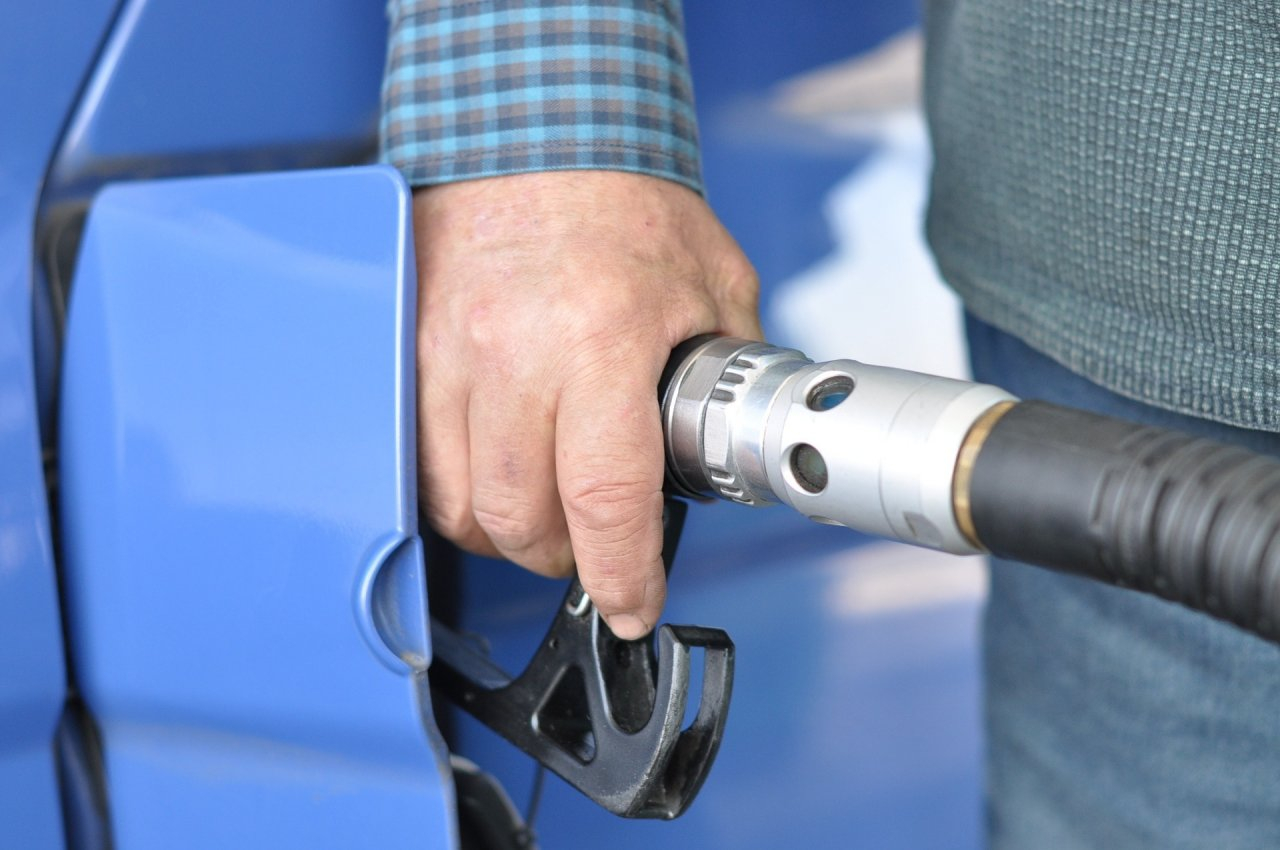 Цена на бензин в Кировской области в топ-10 самых высоких в РФ