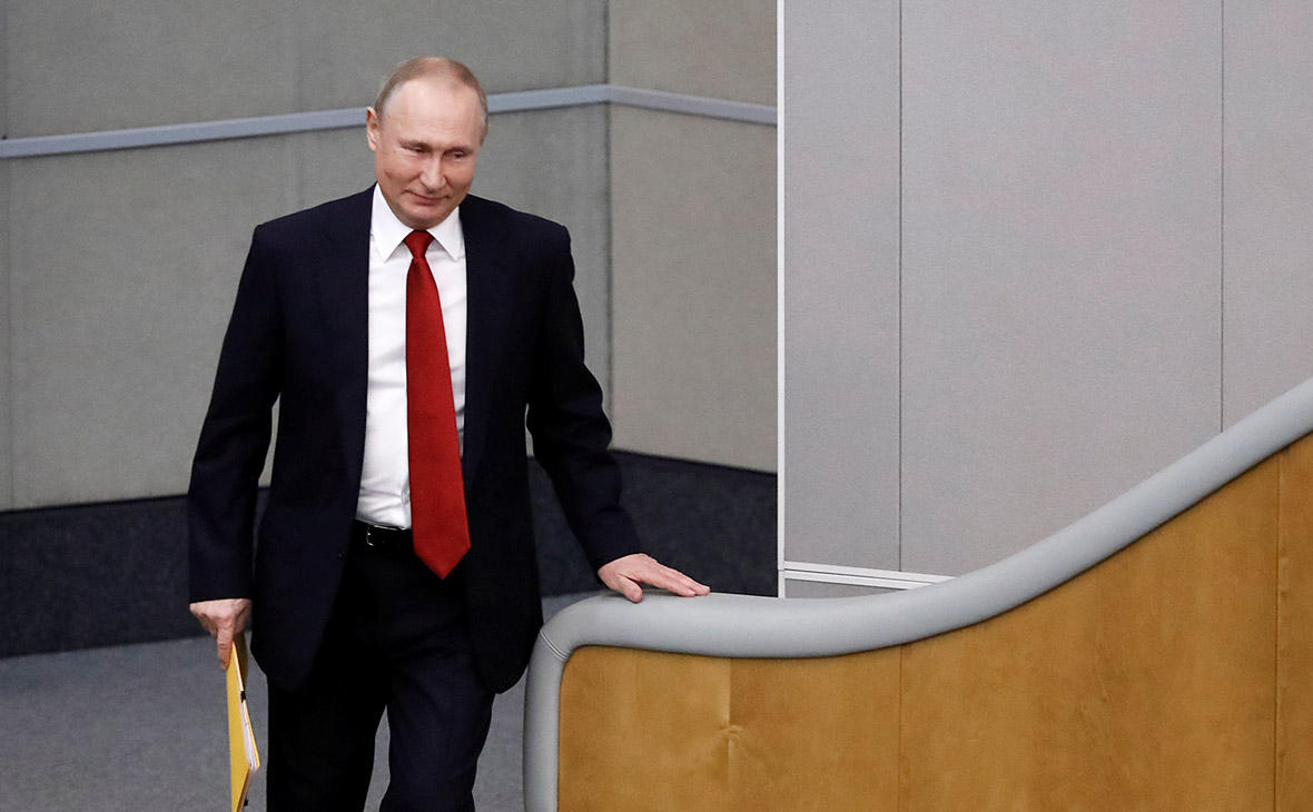 Госдума приняла во втором чтении поправку об обнулении президентских сроков Владимира Путина