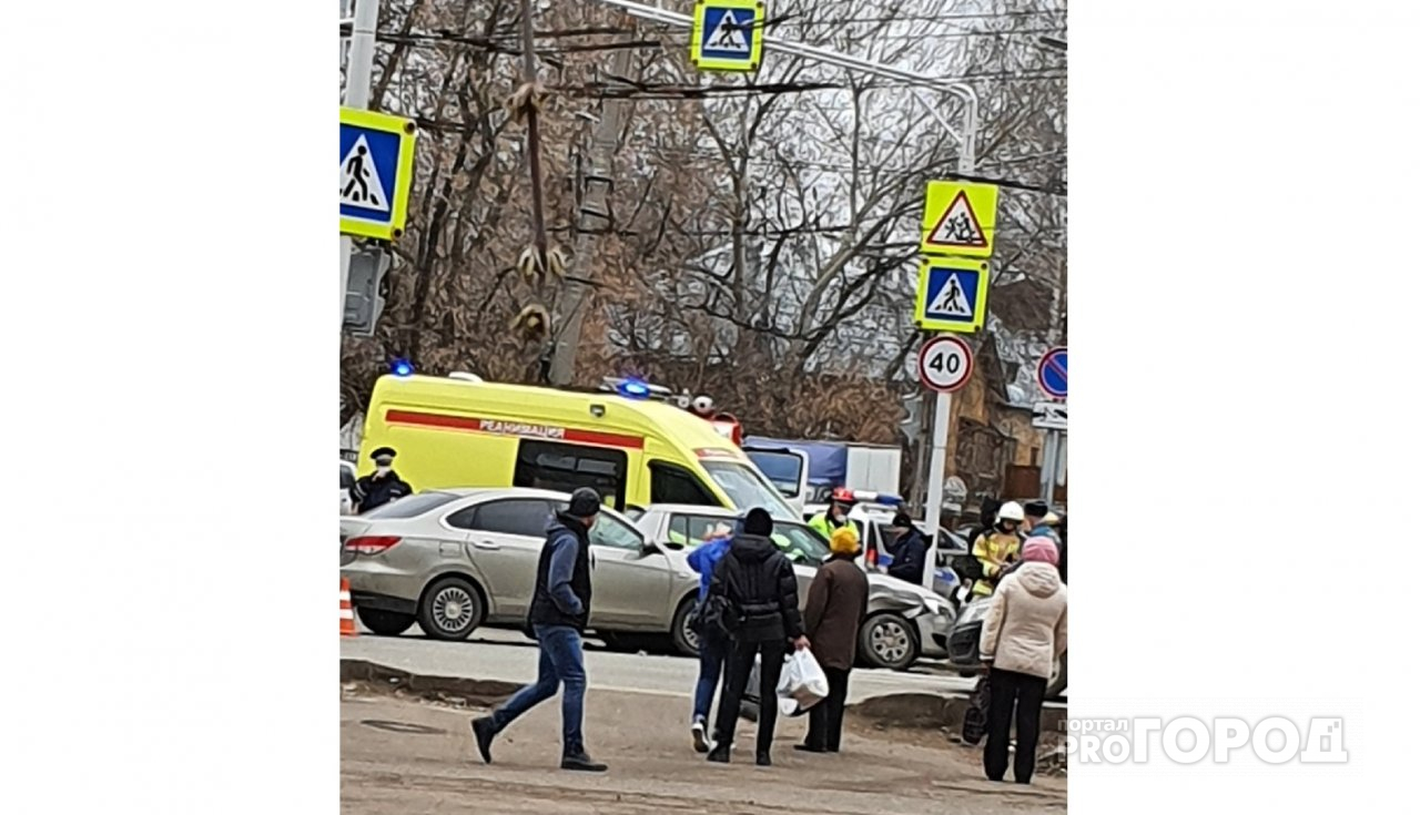 В Кирове в одно время произошли две серьезные аварии