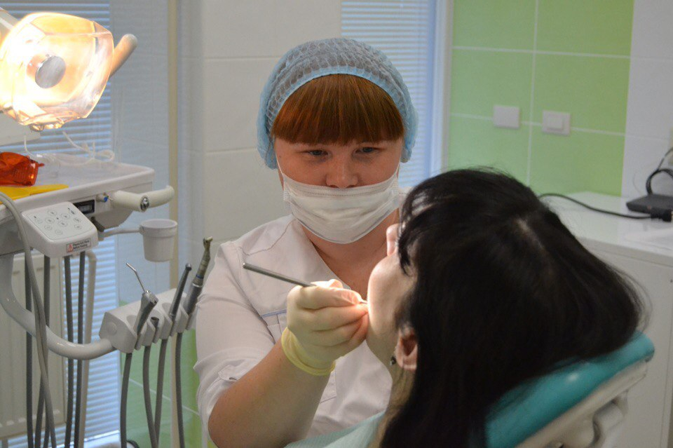 Почему из соседних городов едут лечить зубы в Киров?
