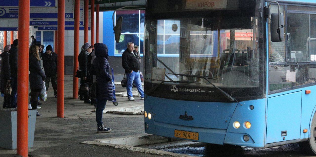 Разыскиваются пассажиры автобуса Киров - Восточный, в котором ехал зараженный коронавирусом