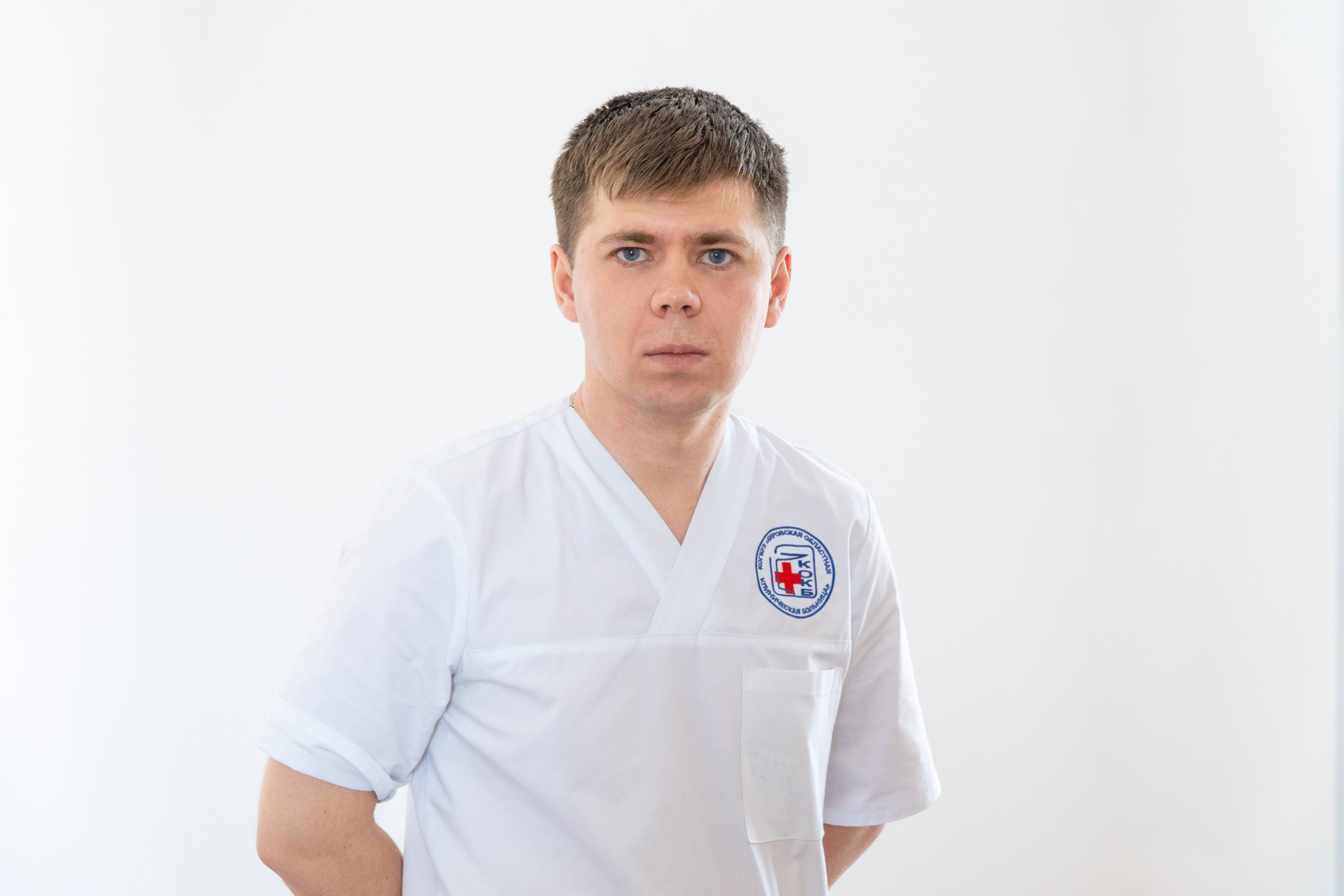 «Сложно объяснить пациентам, что нужно оставаться в госпитале»: кировский врач о своей работе
