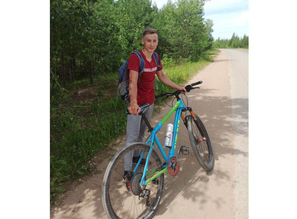 "В хостеле украли почти все деньги": кировский школьник на велосипеде доехал до Казани
