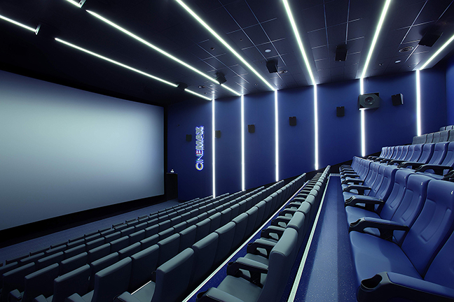 В правительстве сделали заявление об открытии кинотеатров в России