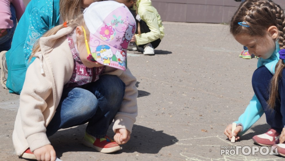 Известно, сколько семей в Кировской области получили в июле выплату на детей до 16 лет