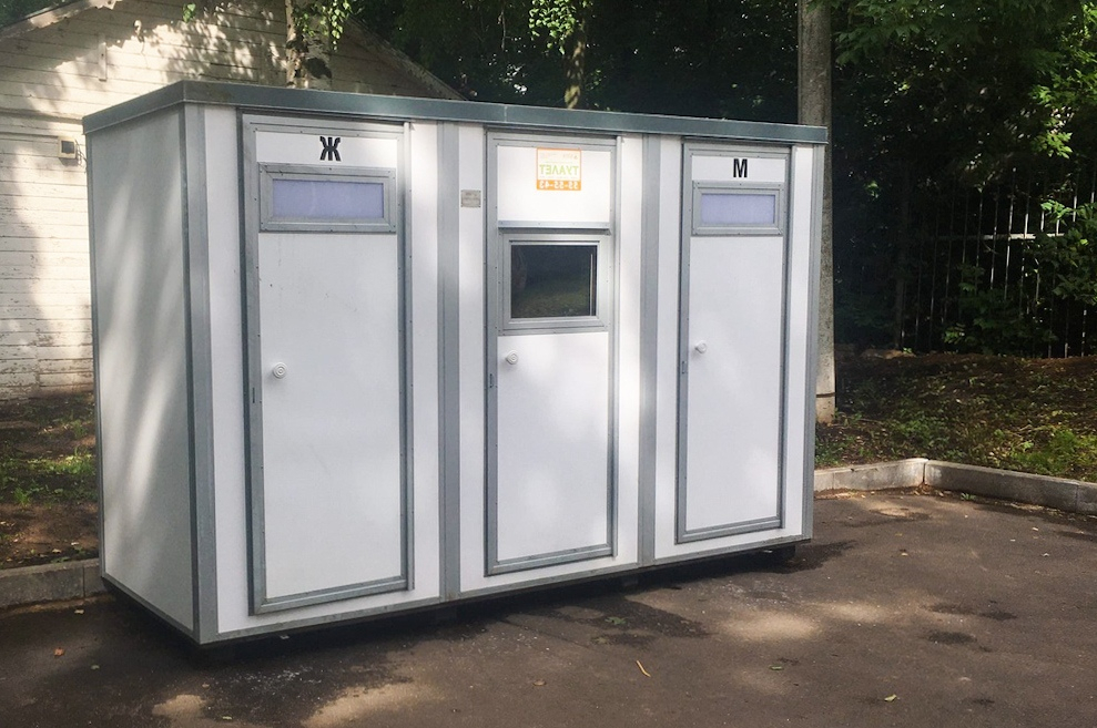 "Достижение цивилизации": в Кирове начали устанавливать бесплатные общественные туалеты