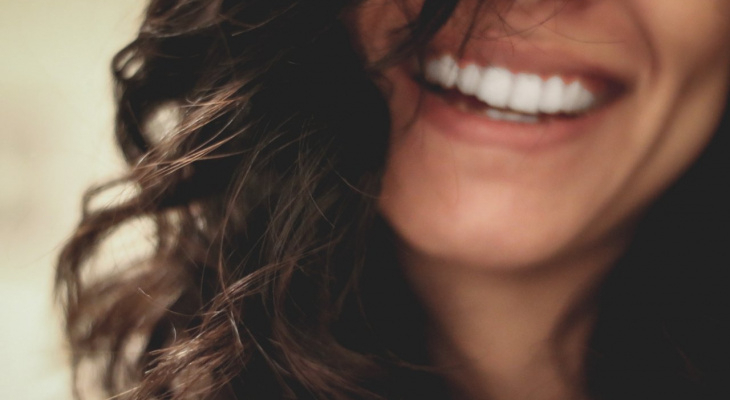 Зубные коронки могут изменить жизнь кировчан