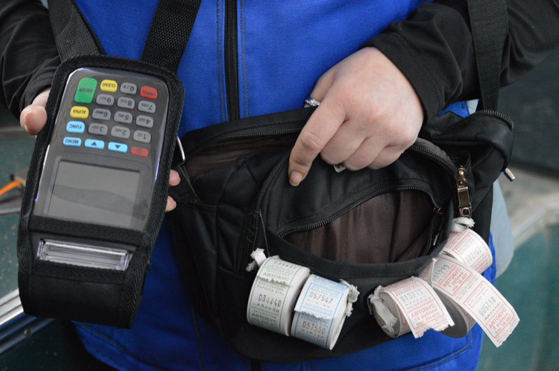 Жители Юрьи и Мурашей  могут оплачивать проезд бесконтактной банковской картой