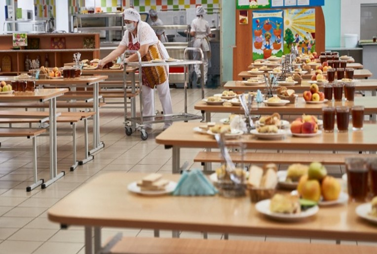 6 важных вопросов об организации бесплатного питания в школах Кирова