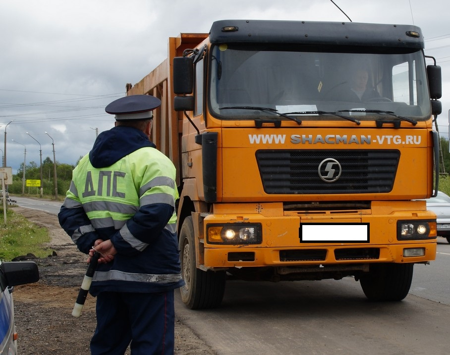 В области нетрезвый мужчина угнал грузовик, чтобы добраться до Кирова