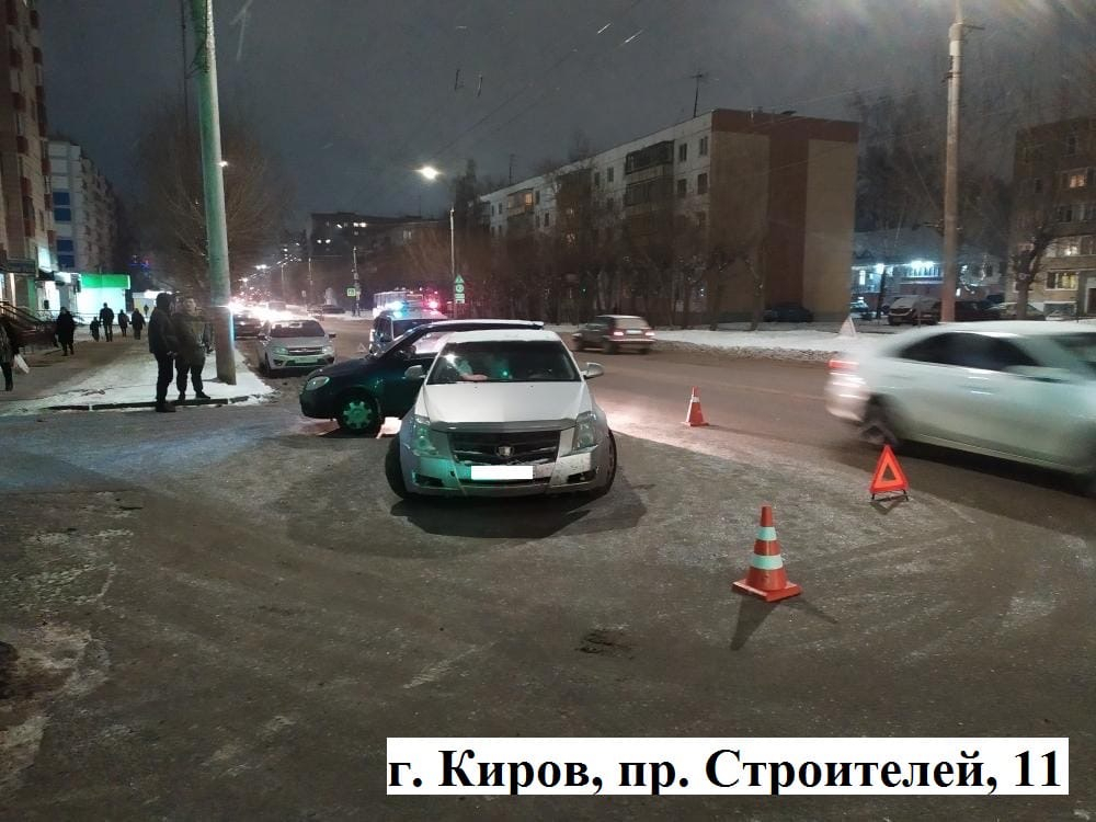 В Кирове девушка на «Кадиллаке» спровоцировала ДТП с пострадавшими