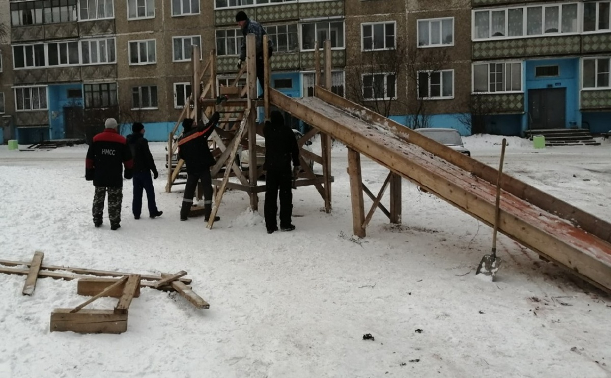 К Новому году в Кирове появятся 340 горок