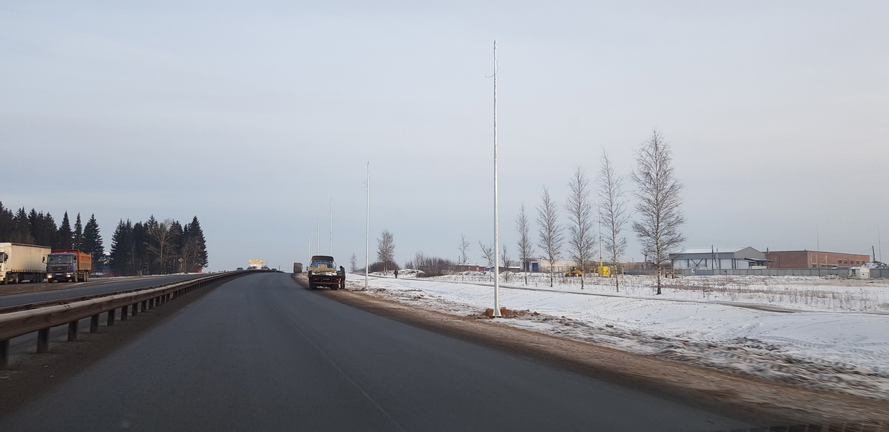 На улице Дзержинского у Нового моста впервые появится дорожное освещение