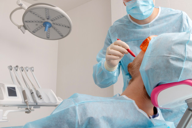 Кому доверить здоровье и красоту своих зубов?