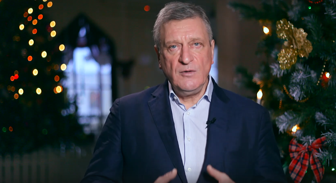 "Будем вместе решать масштабные задачи": Игорь Васильев поздравил кировчан с Новым годом