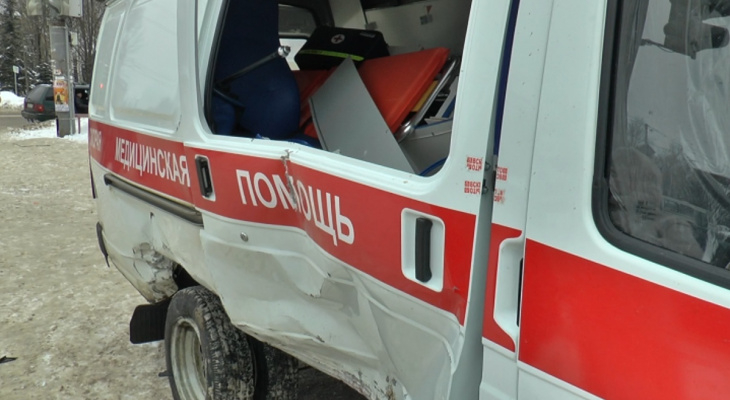 Пьяный житель Кировской области угнал машину скорой помощи