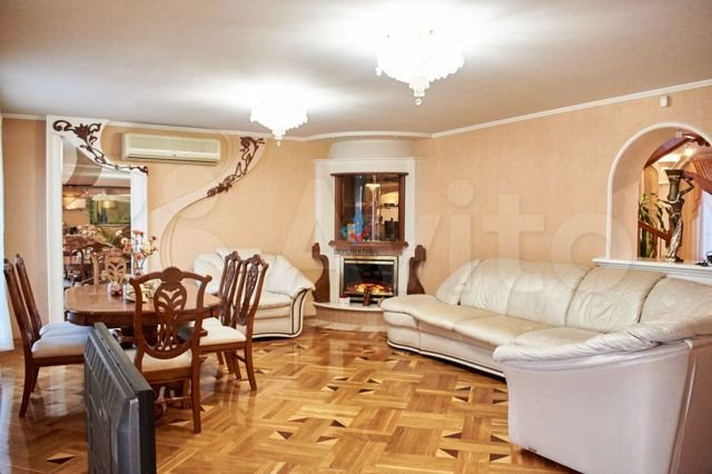 Дворцы по-кировски:  5 самых дорогих квартир в городе