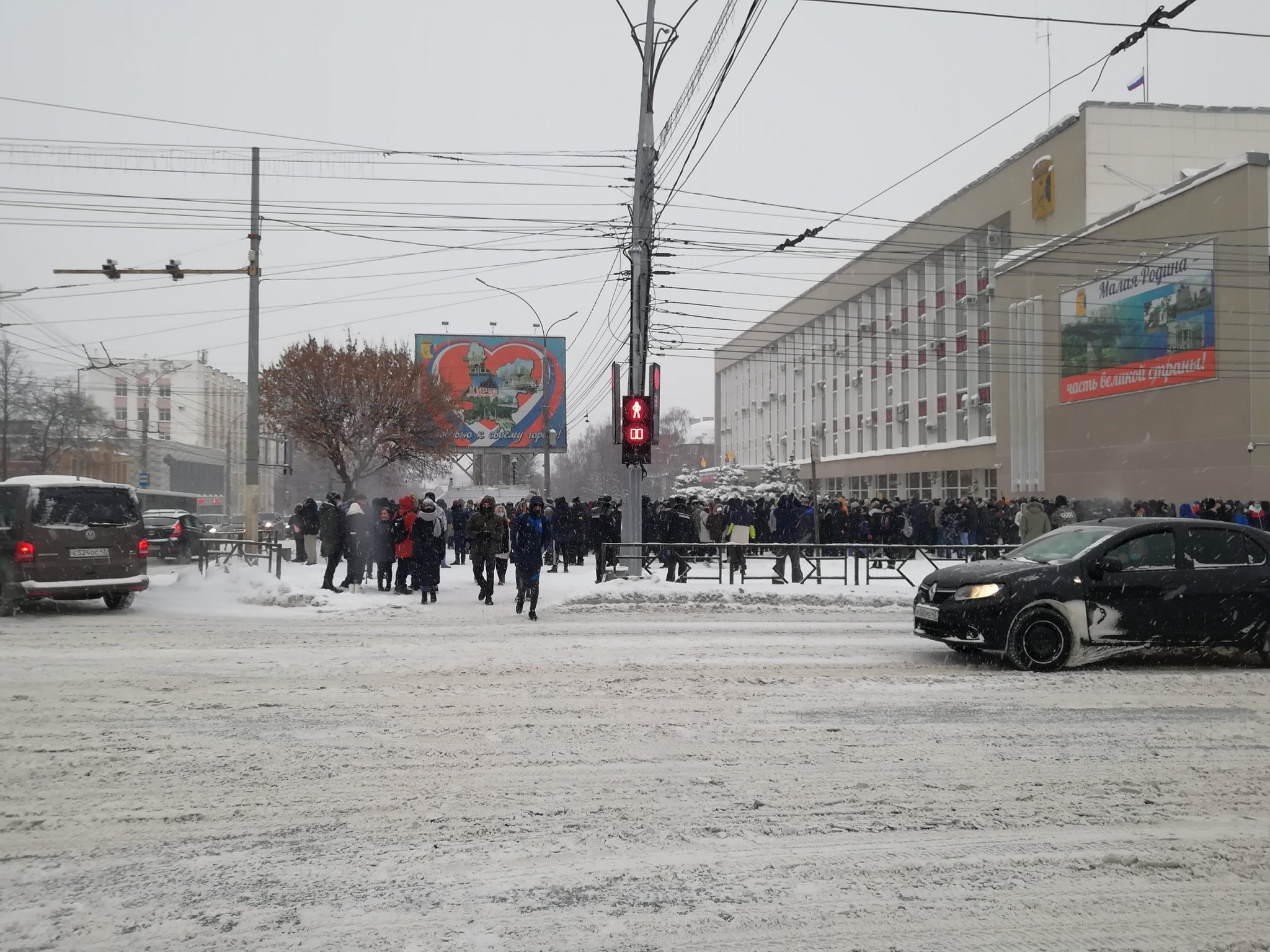 Кировчане вышли к администрации города 23 января: текстовая трансляция