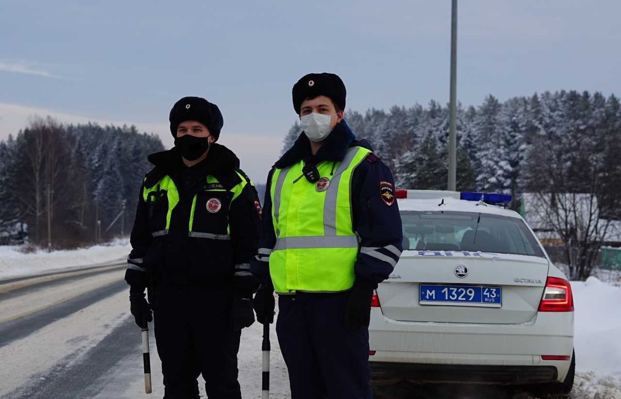 В двух районах Кирова автоинспекторы будут искать пьяных водителей