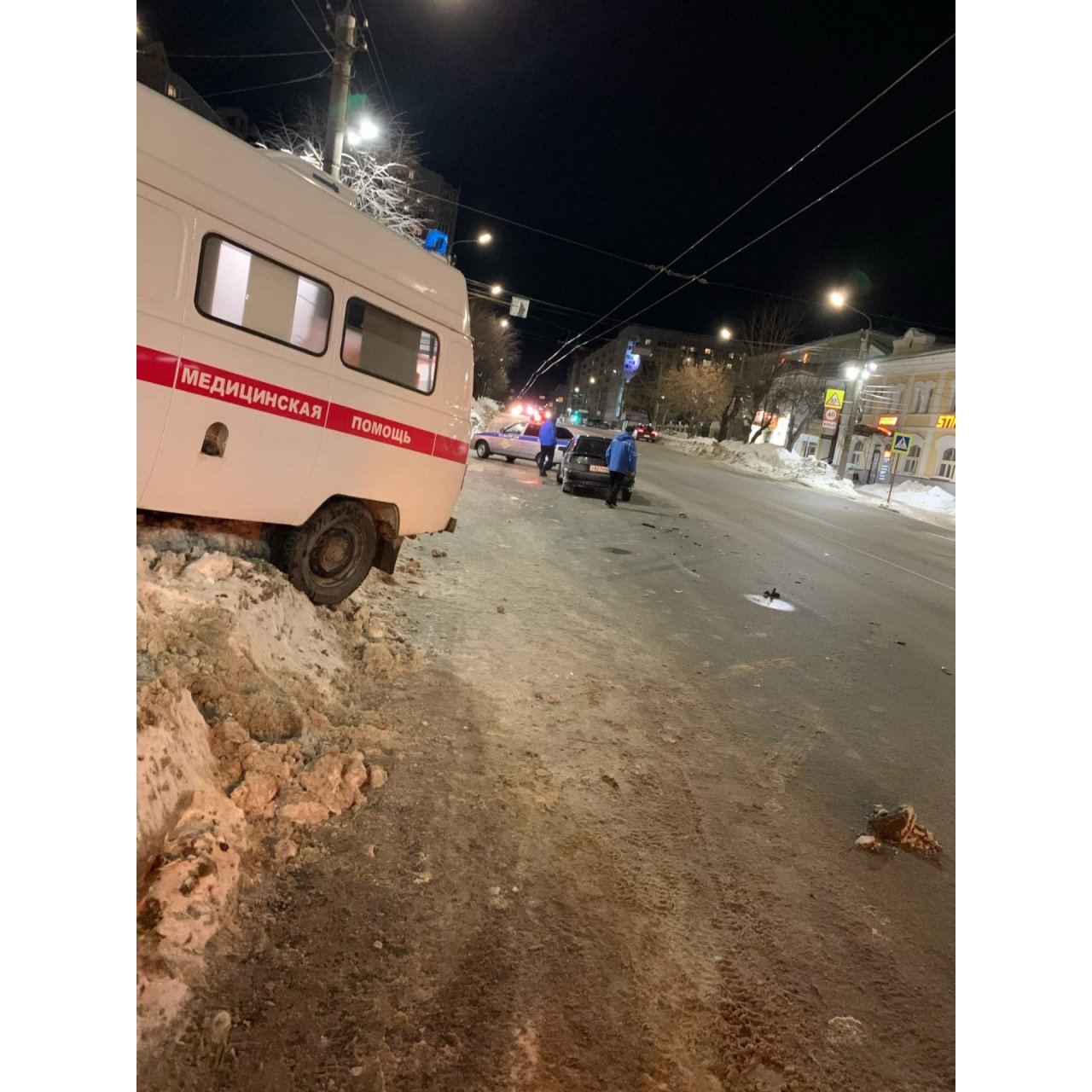 В Кирове ищут свидетелей ДТП с участием машины скорой помощи