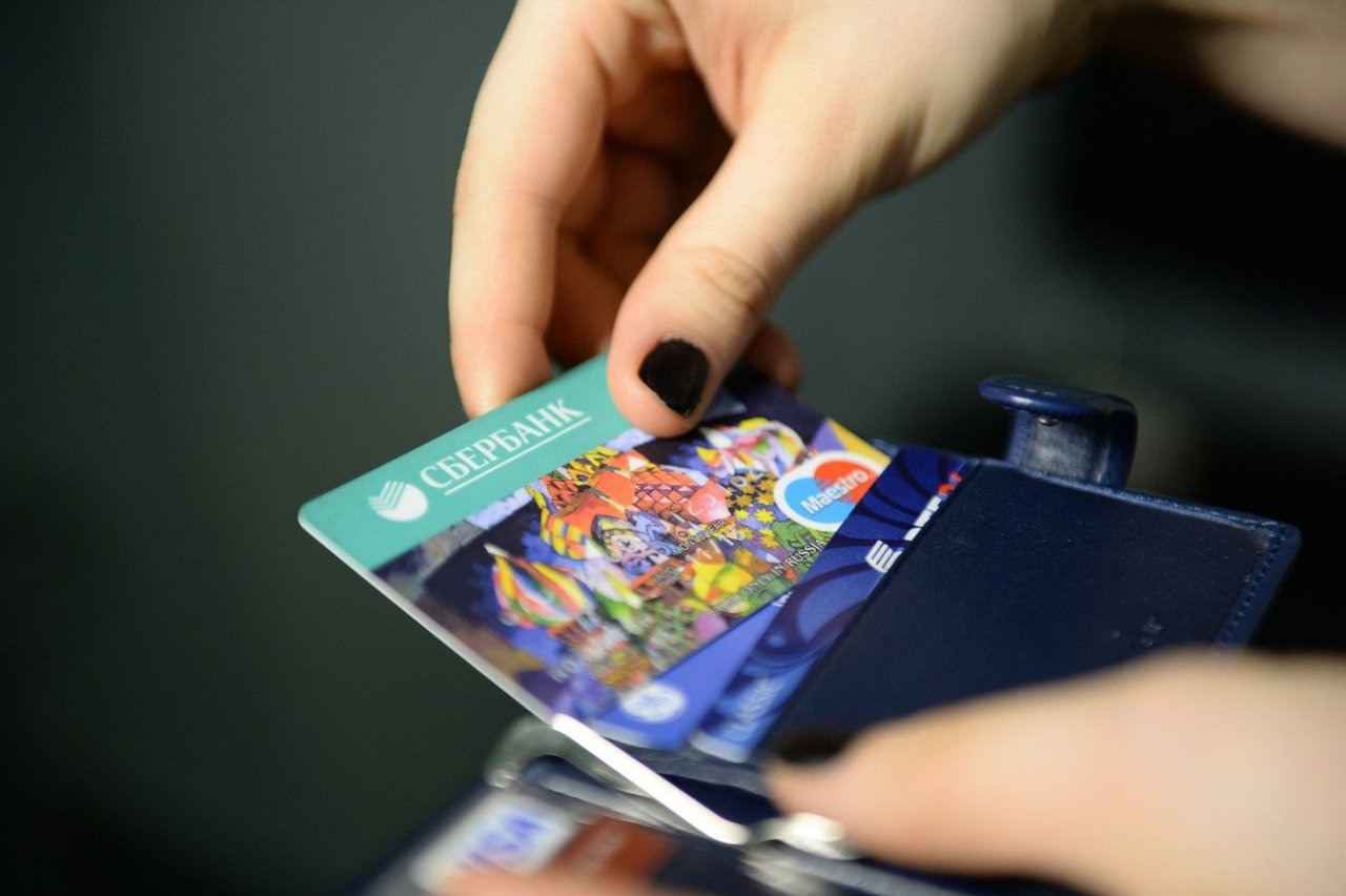 СберБанк запустил мультивалютные карты для путешественников