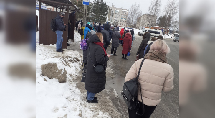 Бесплатный проезд и стоявший у банкомата мужчина с 662 000 рублей: что обсуждают в Кирове