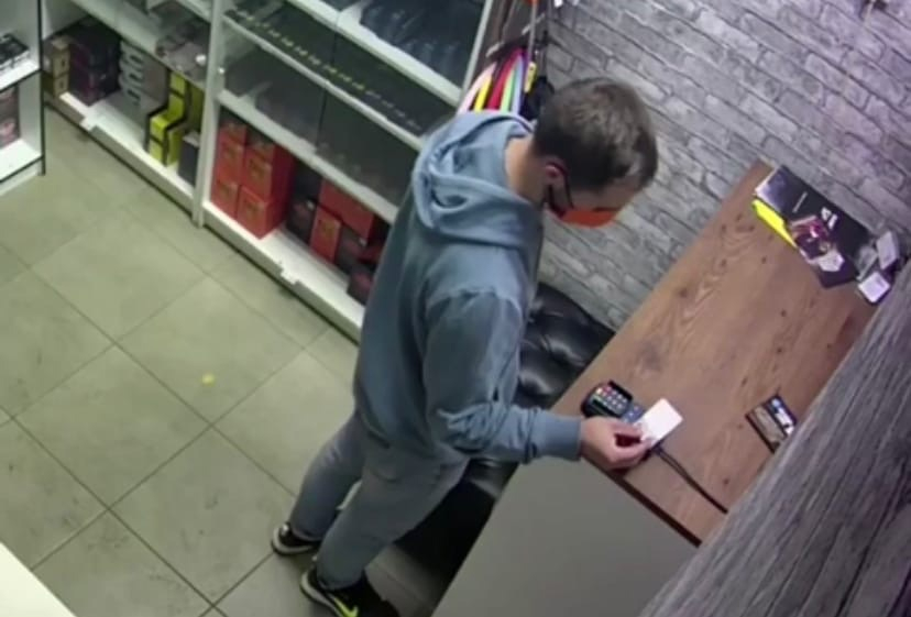 В Кирове осудили таксиста, потратившего деньги с банковской карты клиента
