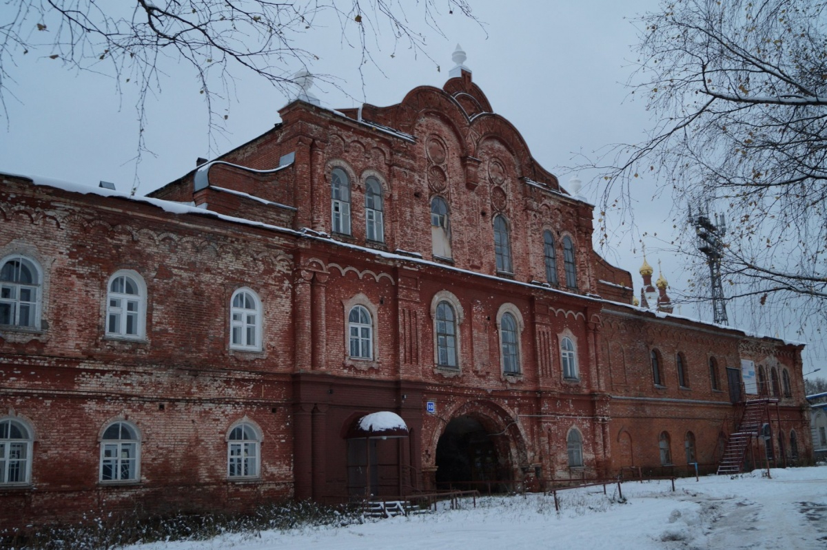 В Кирове муниципалитет передает исторические здания Русской православной церкви