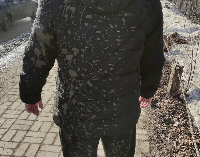 Житель Кирова намерен судиться с водителем автобуса, который окатил его грязью