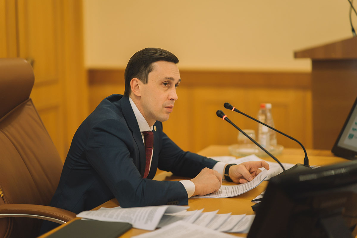 В правительстве обсудили легализацию трудовых отношений в Кировской области 