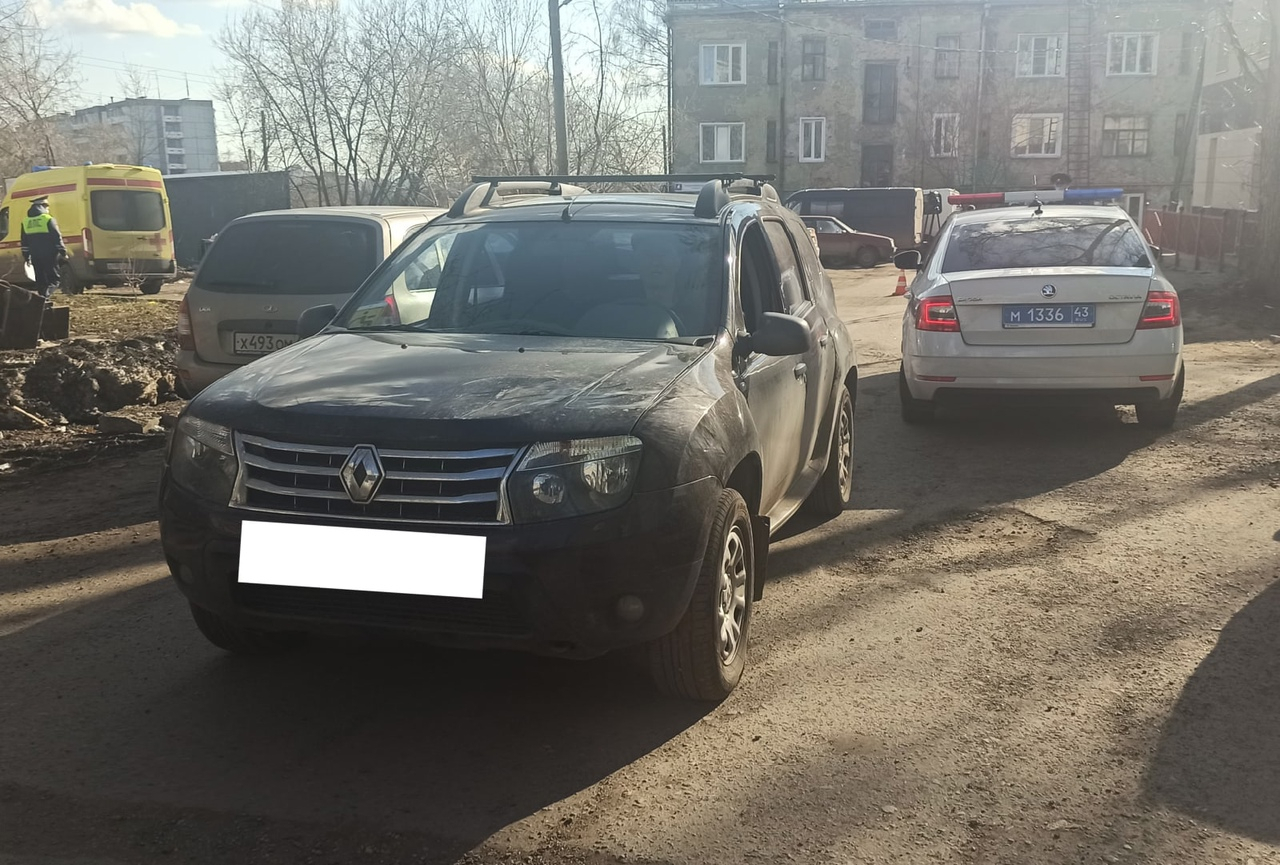 В Кирове водитель иномарки сбил двух женщин: одна скончалась на месте