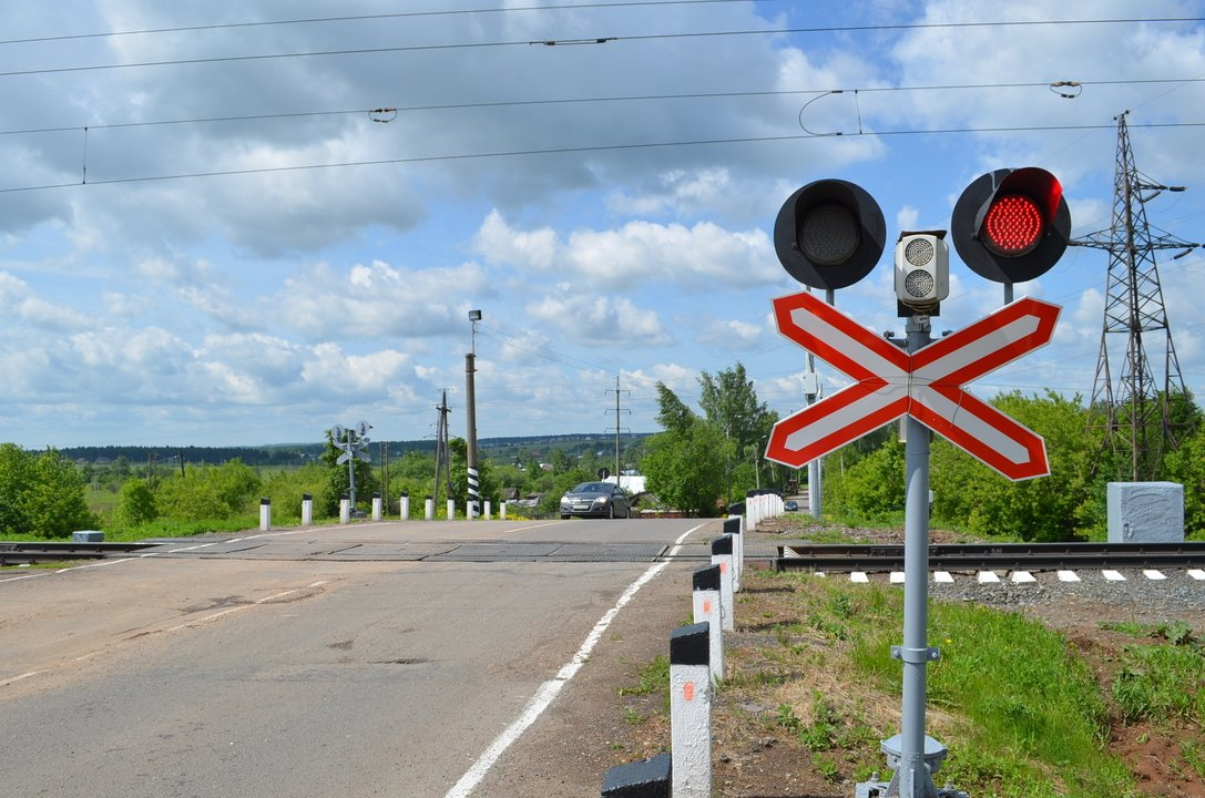 В Кирове в майские выходные ограничат проезд через железнодорожный переезд