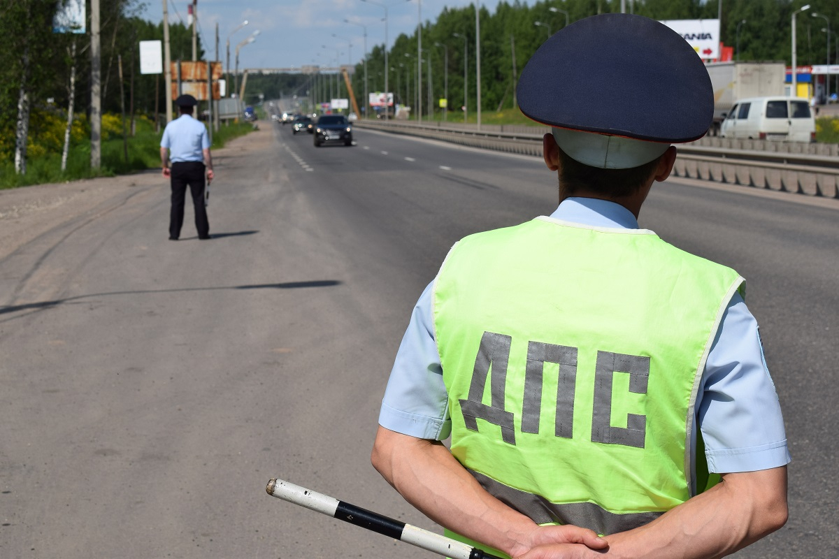 Кировские автоинспекторы предупреждают о «сплошных проверках»