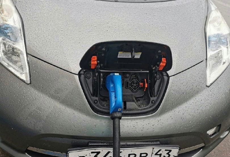 В Кирове появилась новая электрозаправка для авто