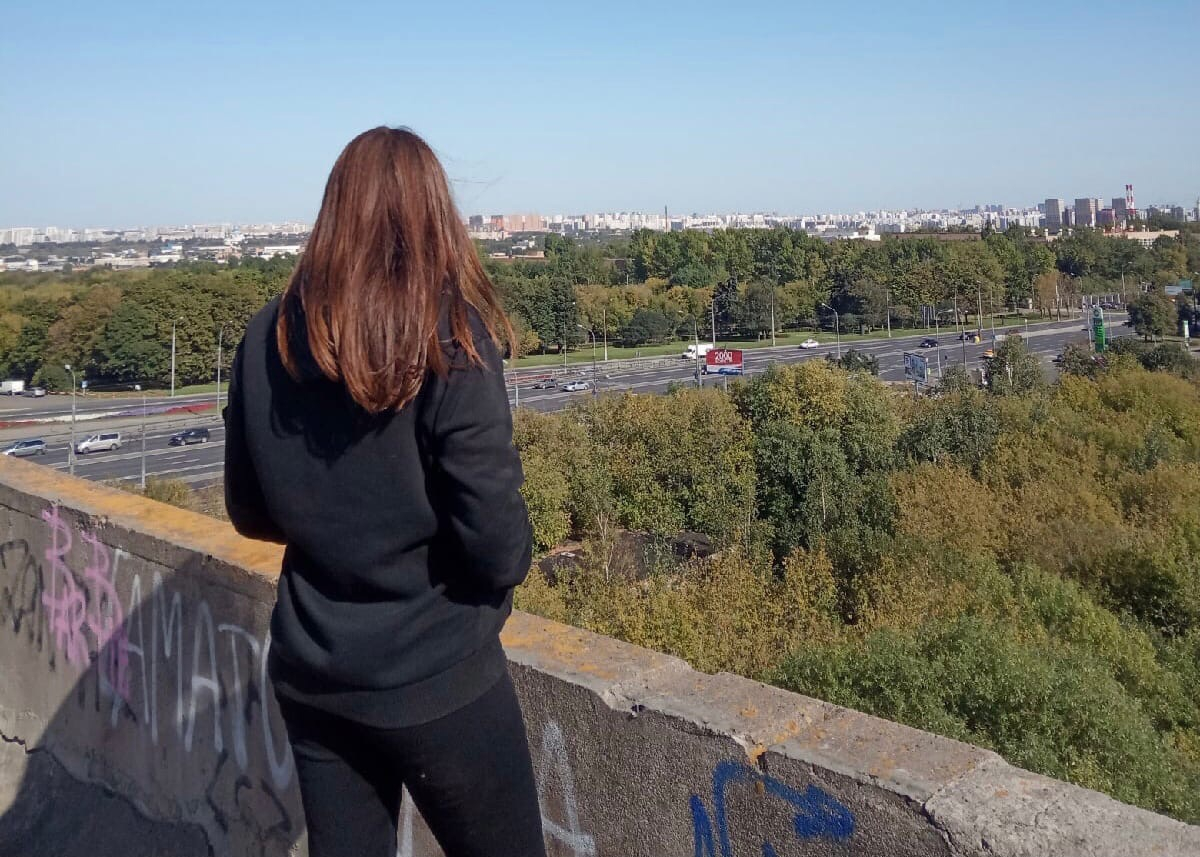 «Мама считает меня монстром»: школьница из Кирова о том, как оказалась в интернате