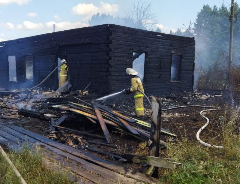 Пожар в Кировской области  унес жизни трех человек