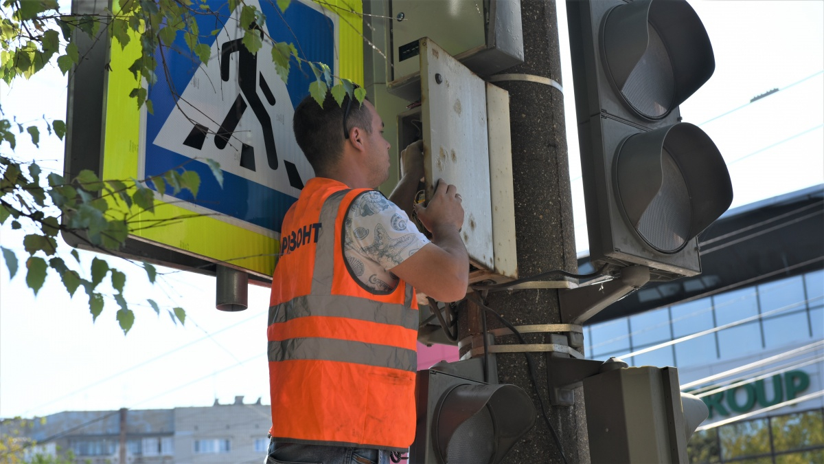 В администрации рассказали, когда в Кирове отремонтируют светофоры