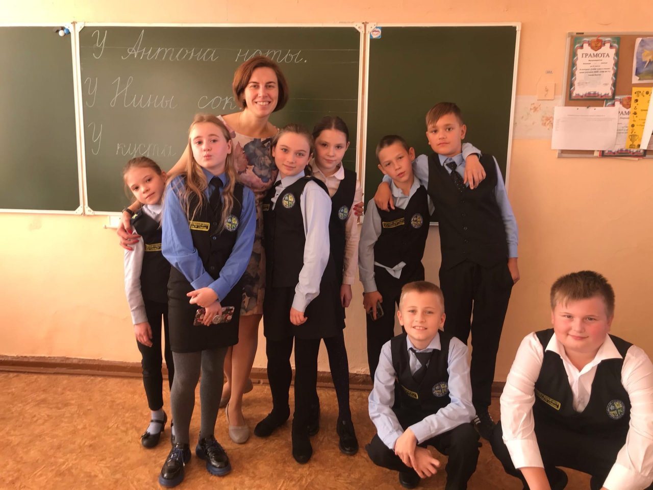 «‎Мечтаю прыгнуть с парашютом»‎: истории лучших учителей Кирова