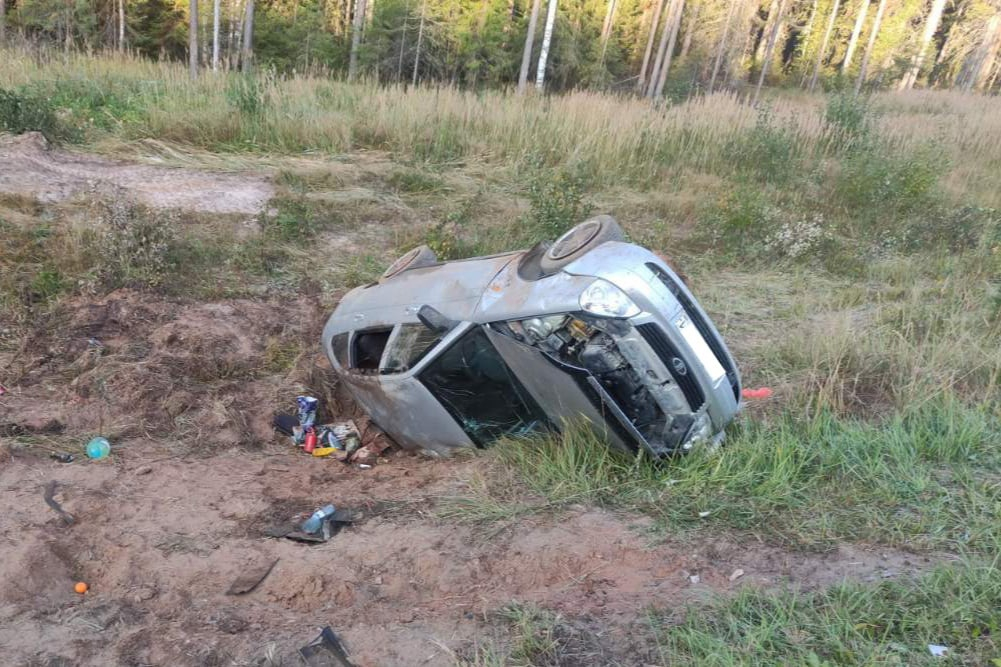 В Кировской области в ДТП на трассе пострадали водитель и три пассажира