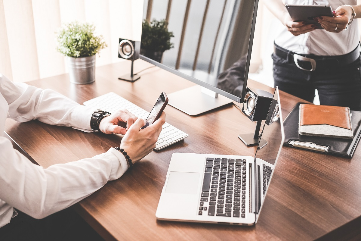 20 лет разговоров за месяц: куда звонят кировские бизнесмены