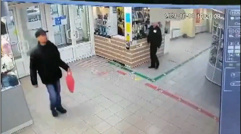 В Кирове похититель денег с чужой банковской карты попался на камеры видеонаблюдения