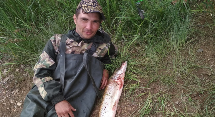 Тело пропавшего кировского рыбака будут искать водолазы и подводные охотники