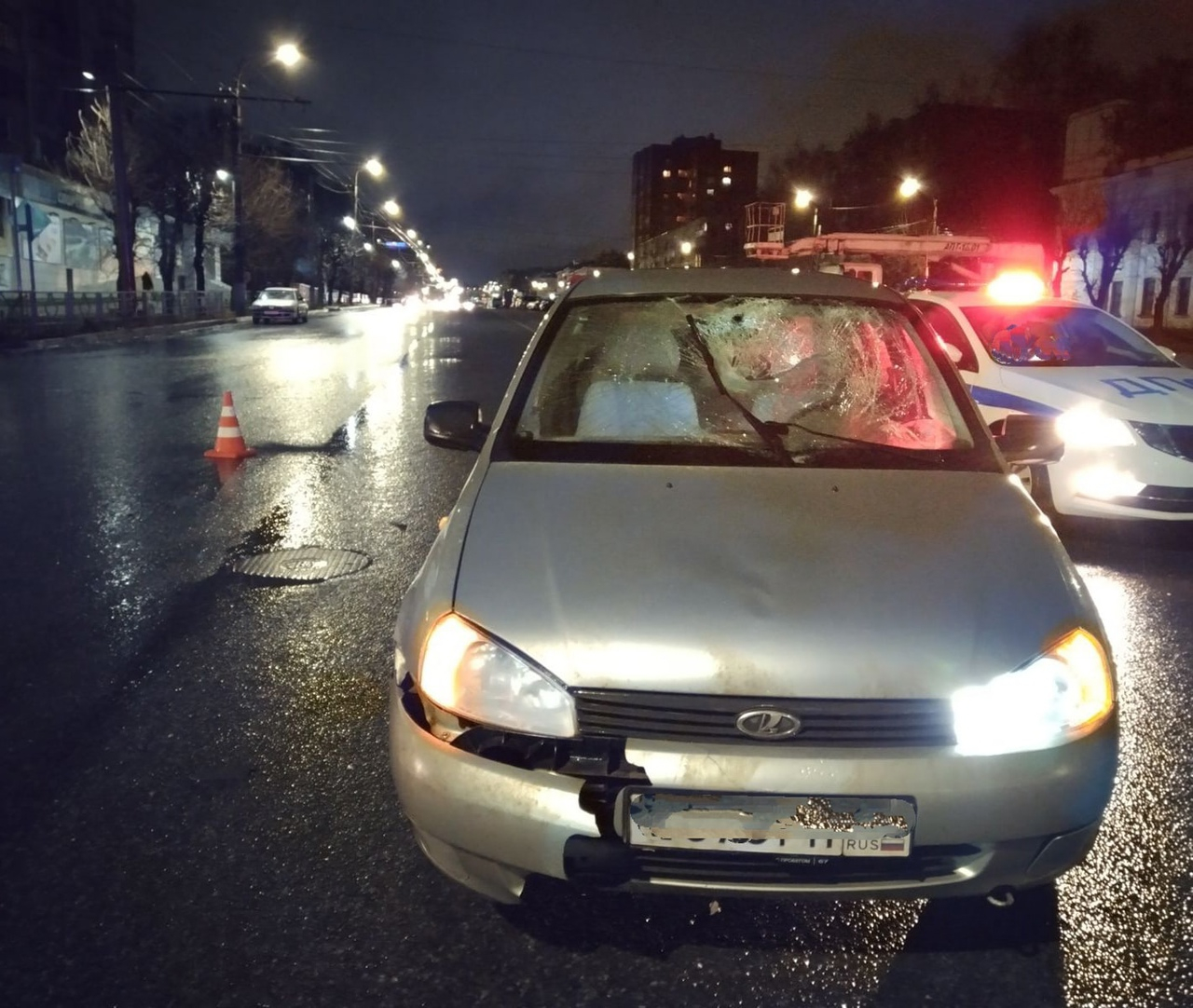 В Кирове водитель машины LADA  сбил пешехода