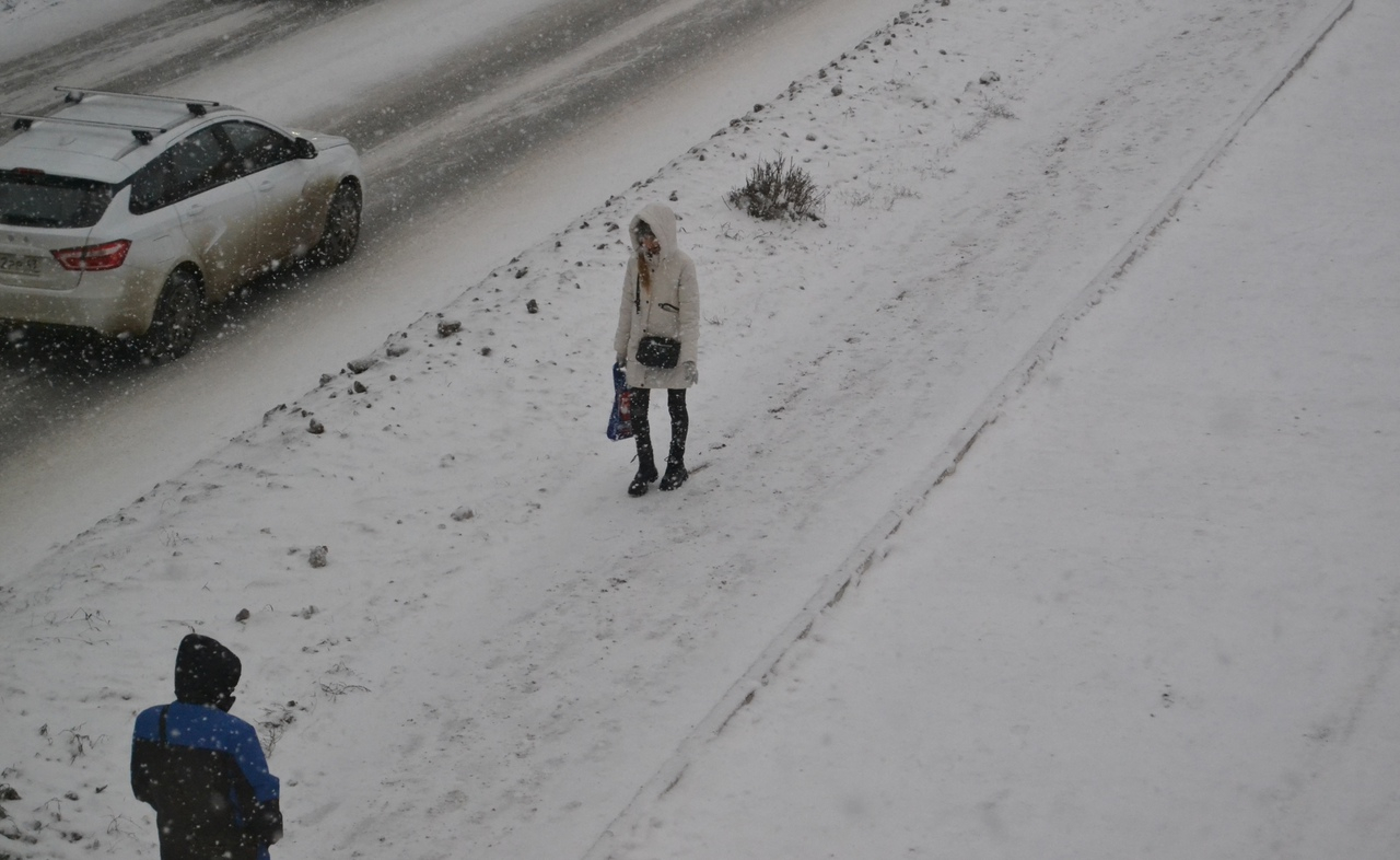 В Кирове второй день ищут пропавшую 16-летнюю девушку