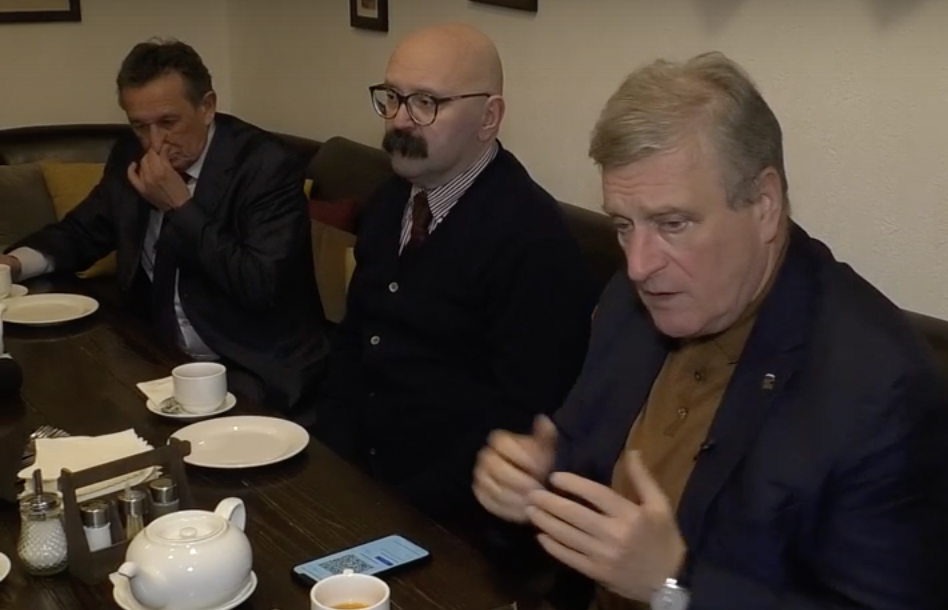 Руководитель сети кафе в Кирове пригласил губернатора в свое заведение