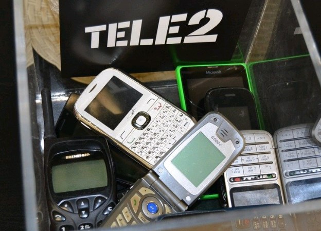 Клиенты сдали в переработку 14000 старых телефонов через салоны Tele2